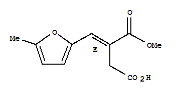 (E)-3-(甲氧基羰基)-4-(5-甲基呋喃-2-基)-3-丁烯酸