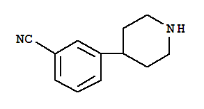 3-哌啶-4-基苯腈